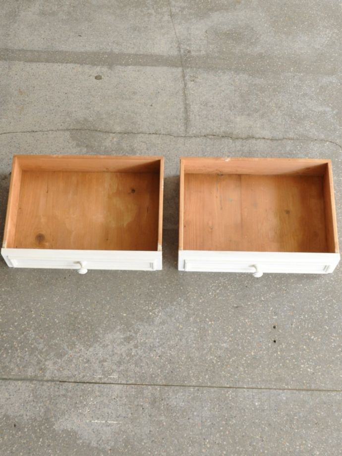 アンティーク家具の引出し