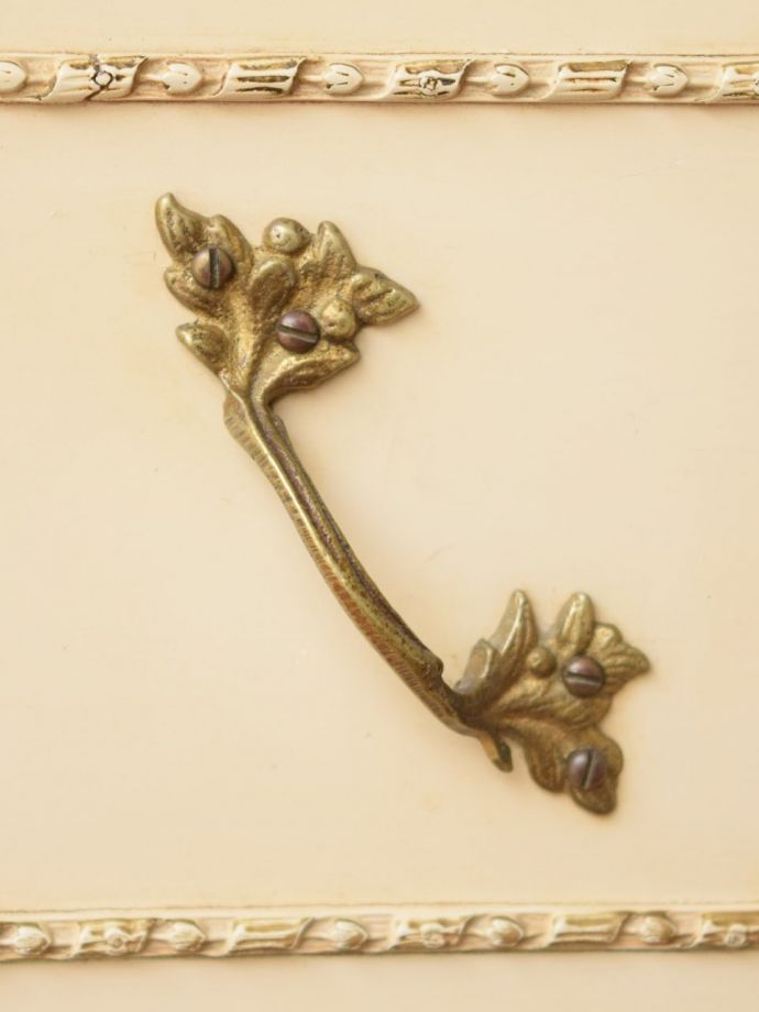 アンティーク家具の取っ手