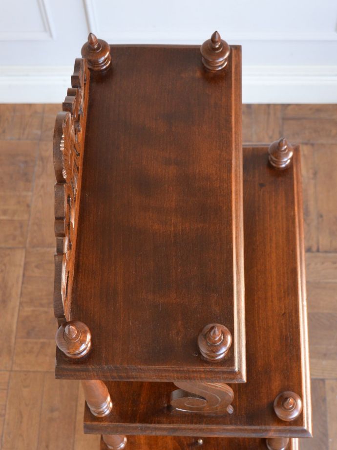 アンティーク本棚の天板