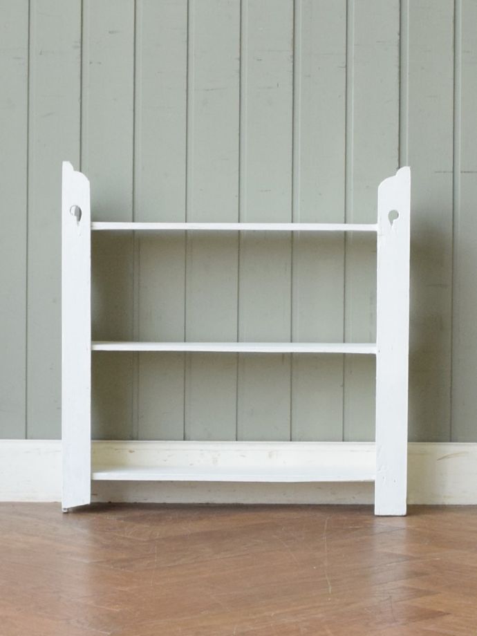 ウォールシェルフの裏