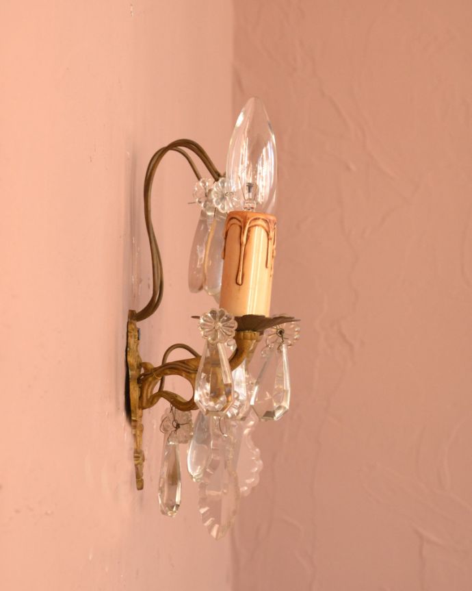 壁付けシャンデリアの側面