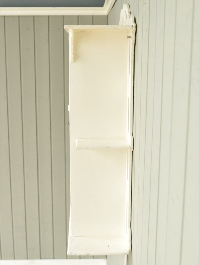 ウォールキャビネットの側面