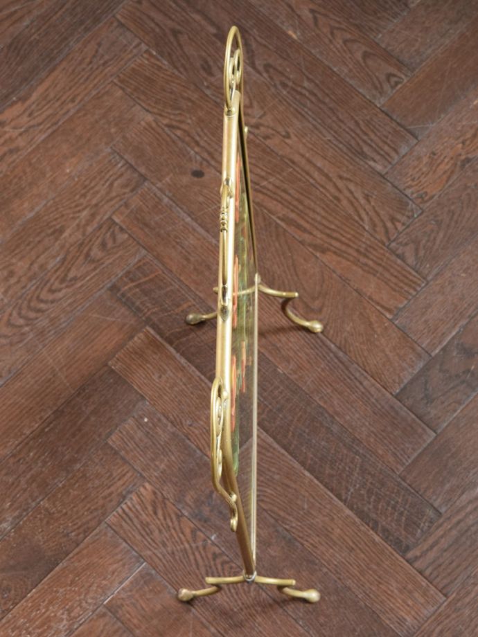 スクリーンを上から見ると