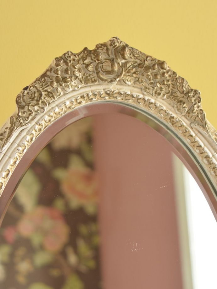 アンティークミラーの装飾