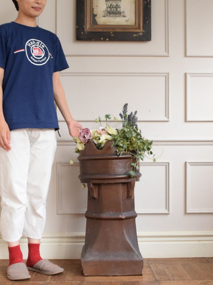 アンティークのチムニーポット