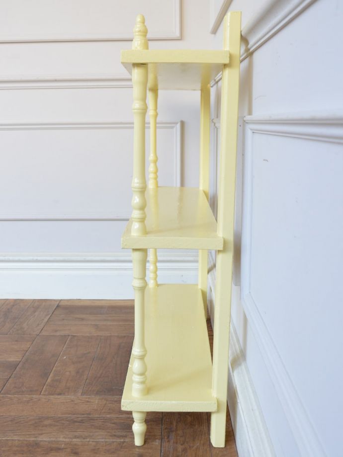 シェルフの側面