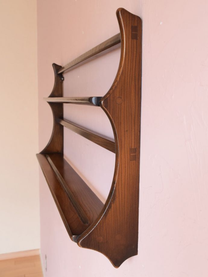 シェルフの側面