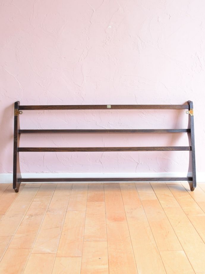 シェルフの裏側