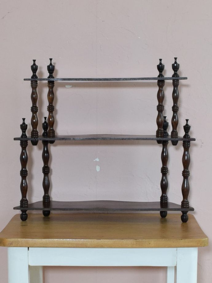 アンティークシェルフの裏