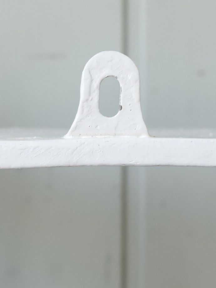 アンティークシェルフの金具