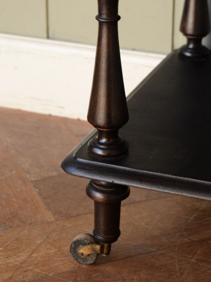 アンティーク家具の脚