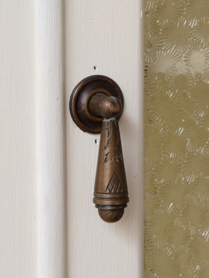 アンティーク家具の取っ手