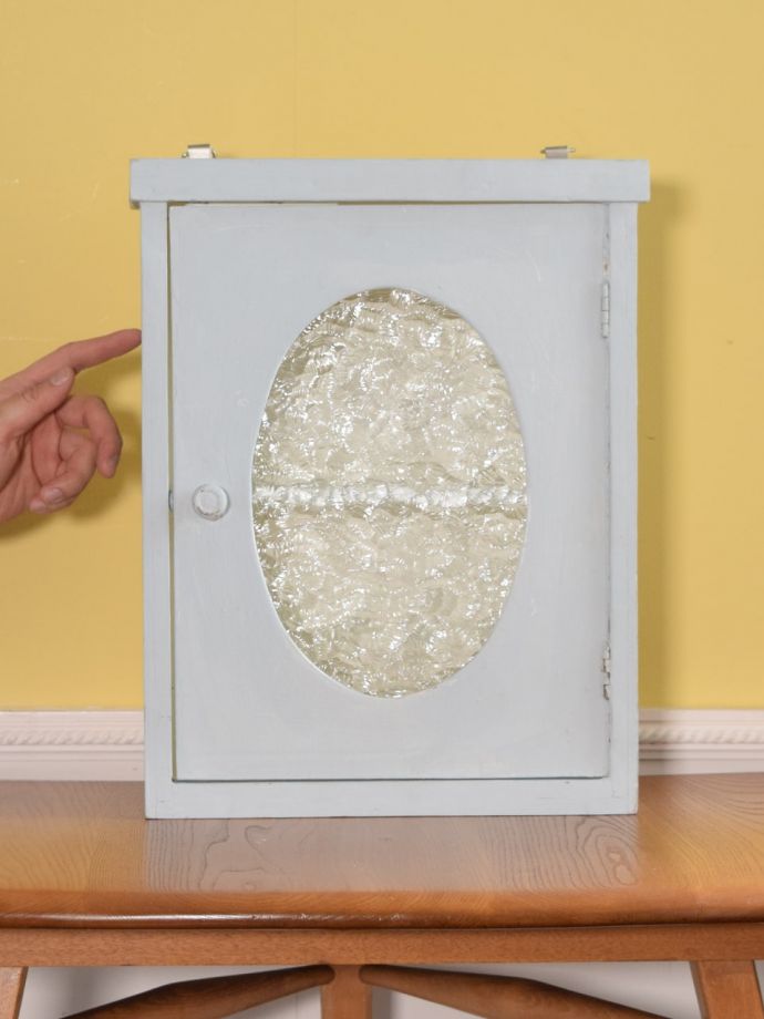 フランスのおしゃれなアンティークのキャビネット