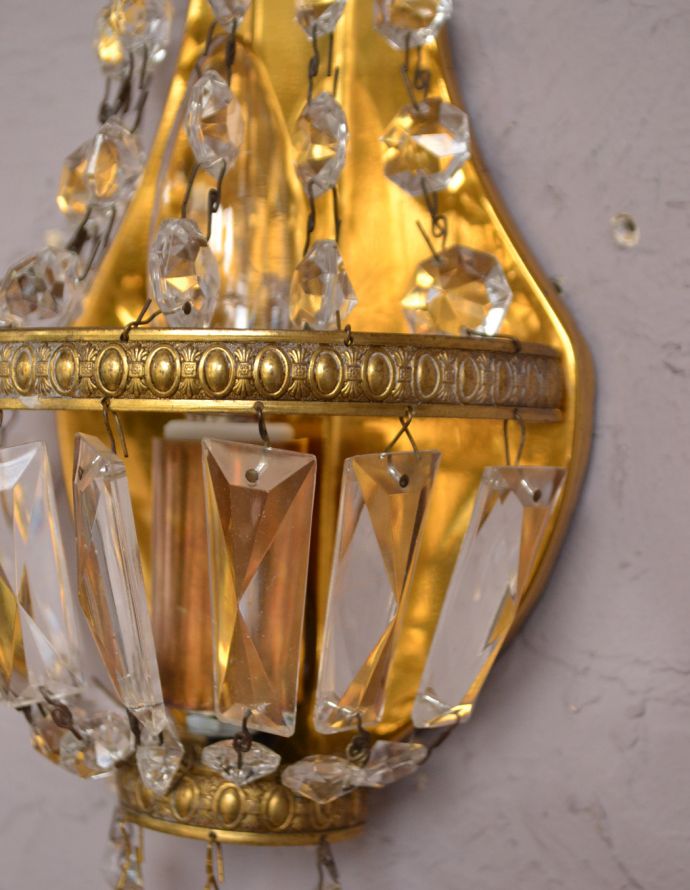 アンティークの壁付けシャンデリア