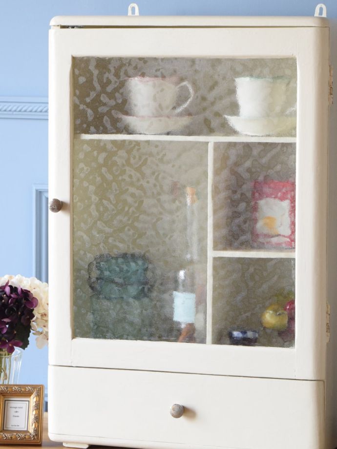 フランスらしいキャビネット