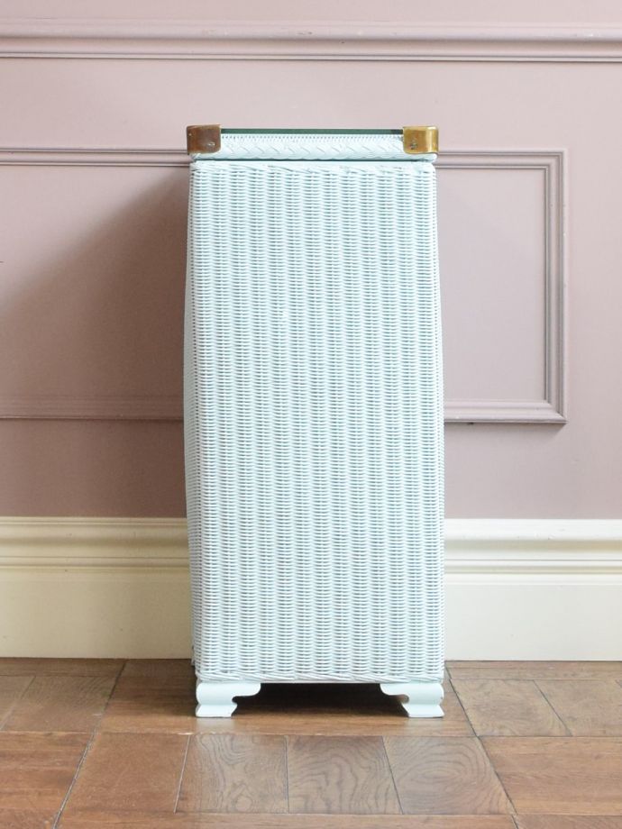 ロイドルームボックスの側面