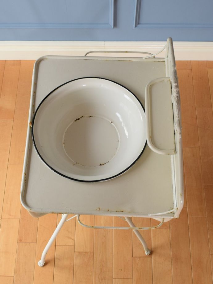 ウォッシュスタンドの天板