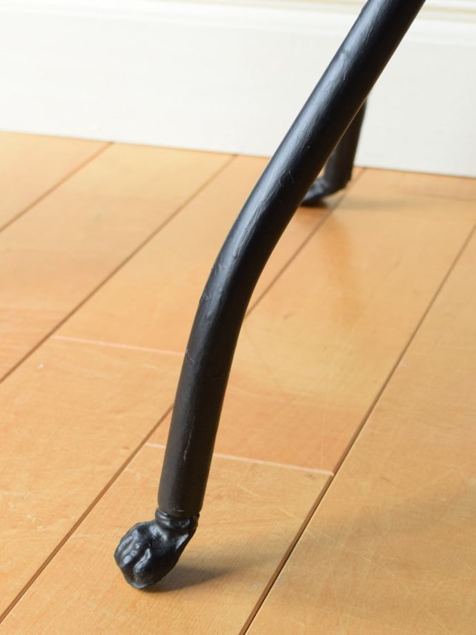 アンティーク家具の脚