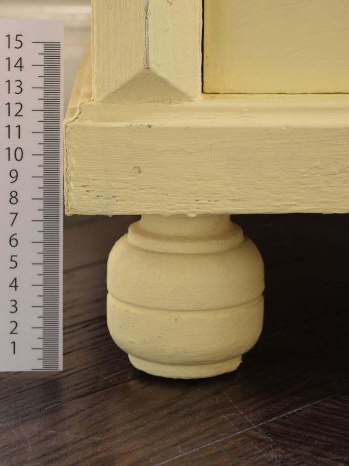 アンティーク家具の脚