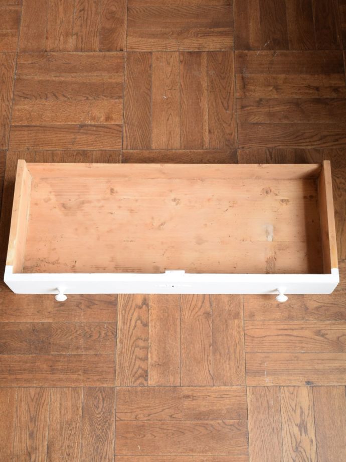 アンティークシェルフの引き出し