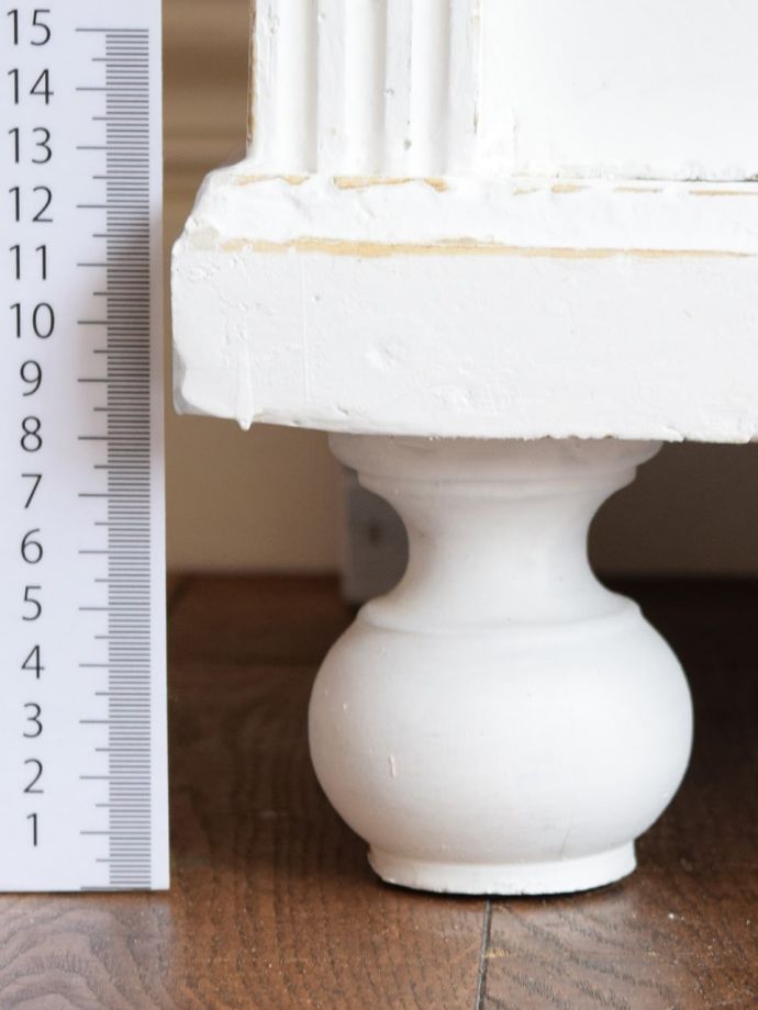 アンティーク家具の脚