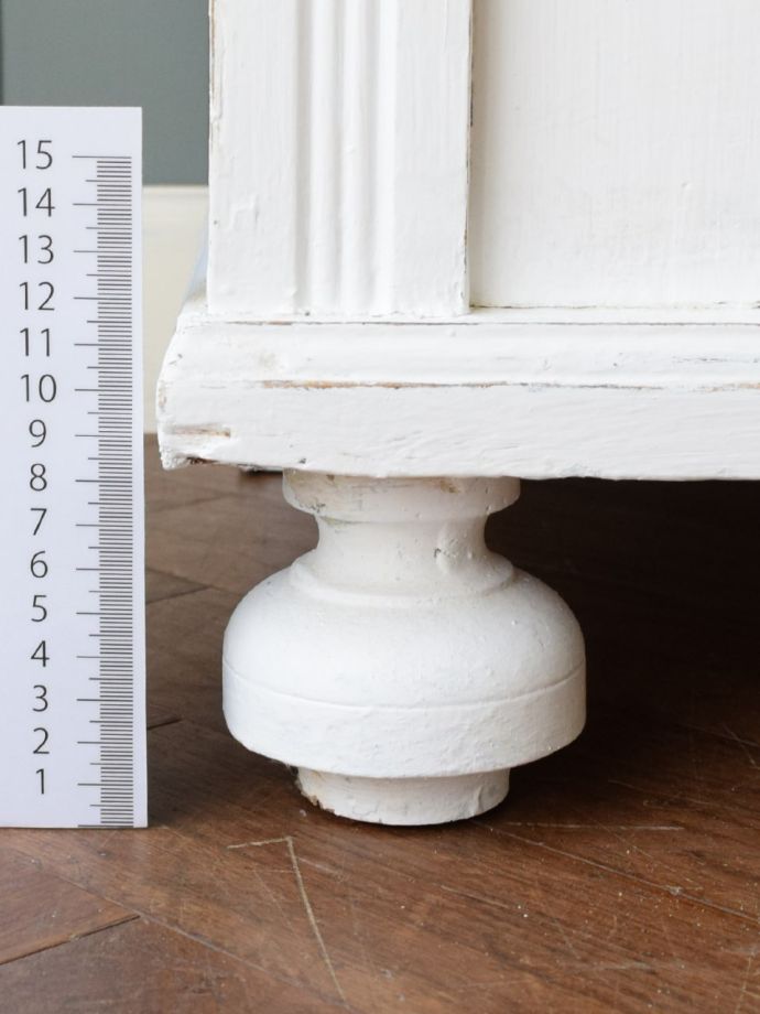 アンティーク家具の脚