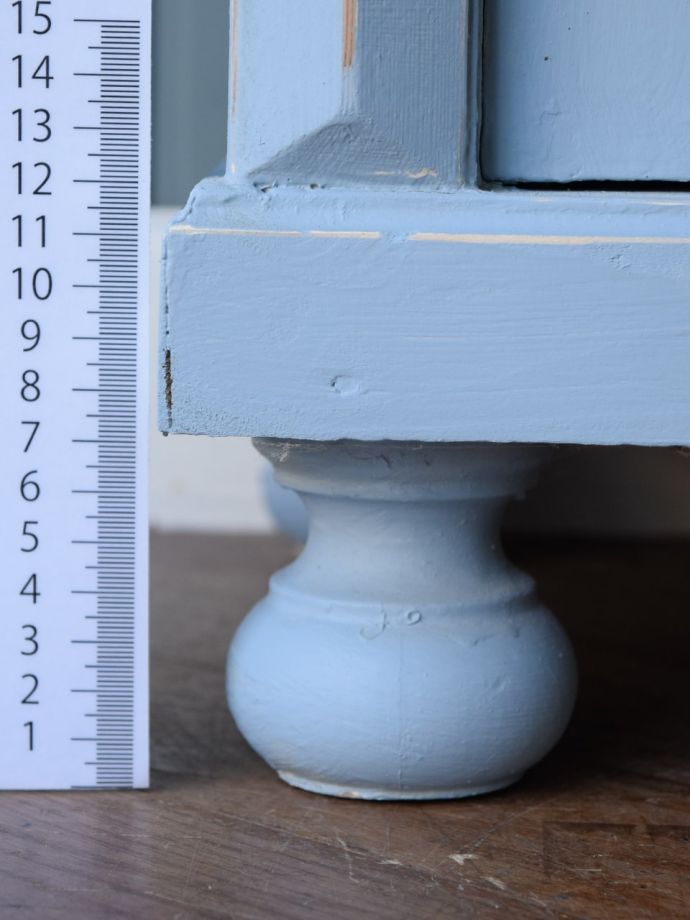 アンティーク家具の脚