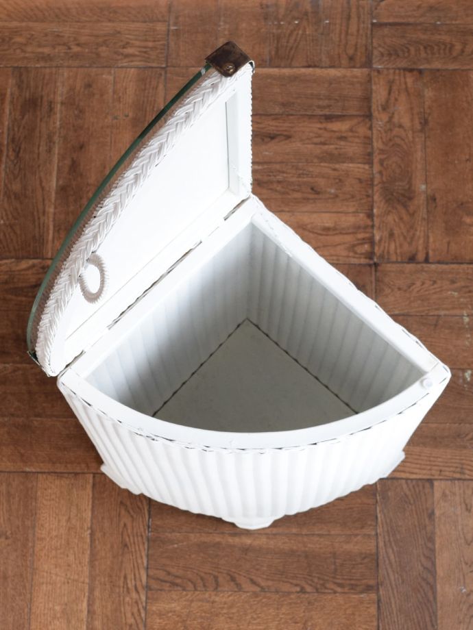 ロイドルームボックスの中