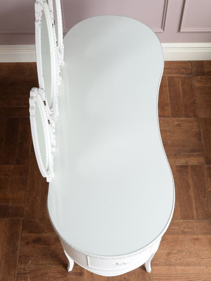 アンティークドレッサーの天板