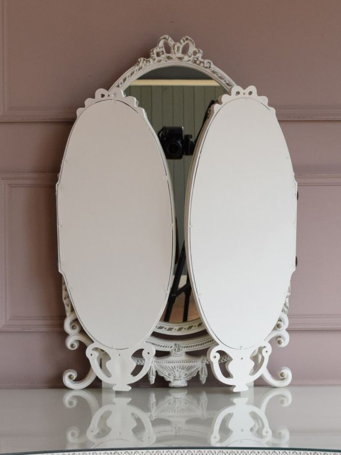 アンティークの三面鏡