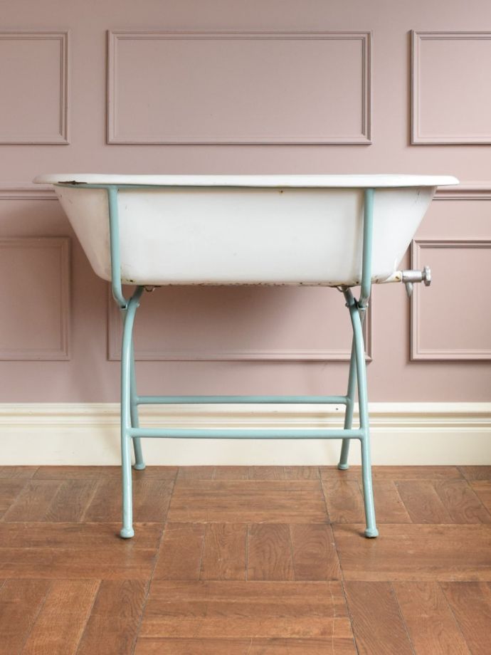 アンティークのベビーバス