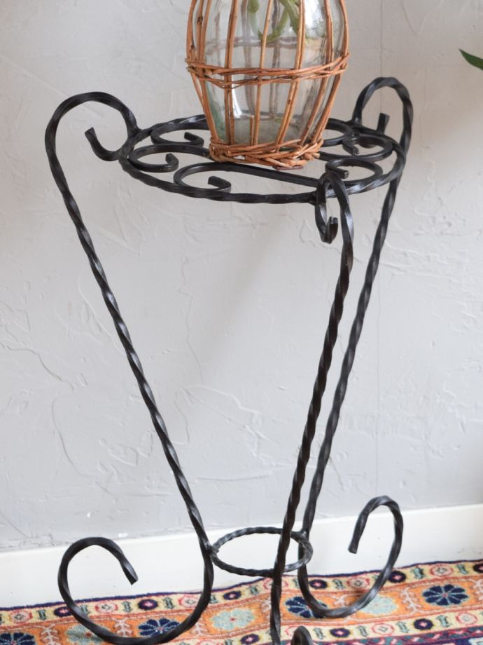 アイアンのプランツスタンド