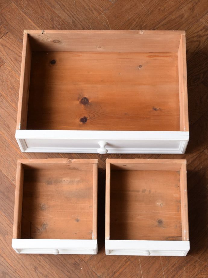 アンティーク家具の引出し