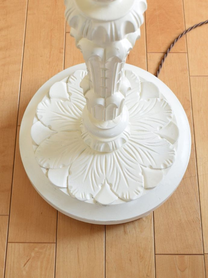 フロアランプの土台