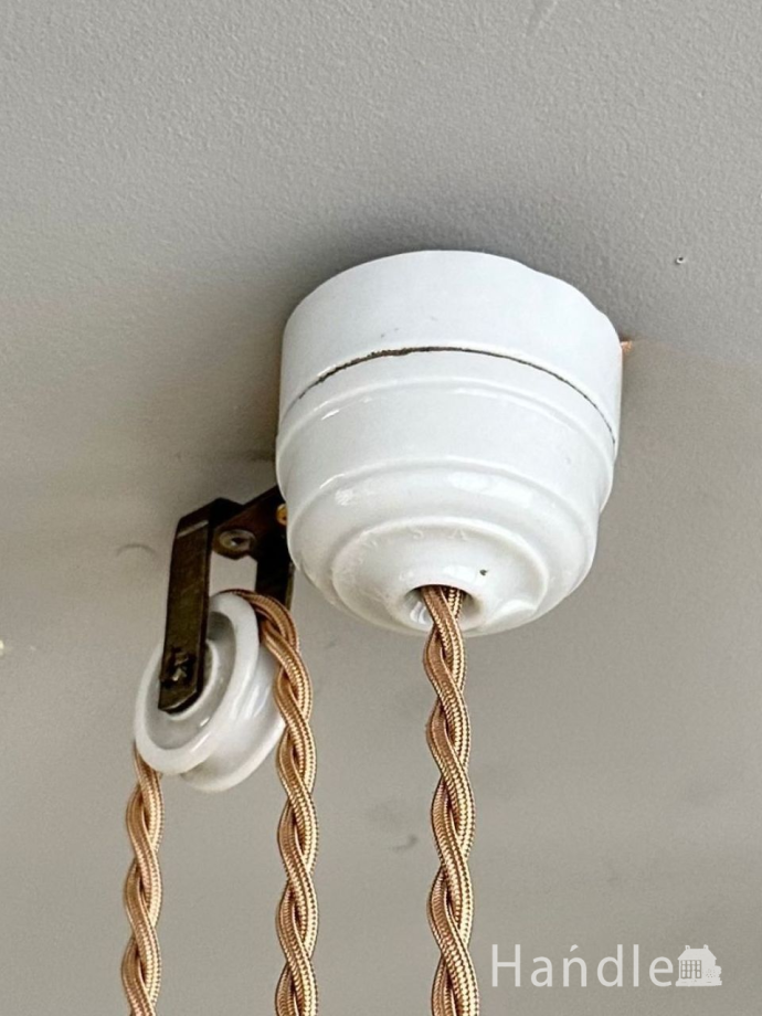 陶器のカバーがついてます