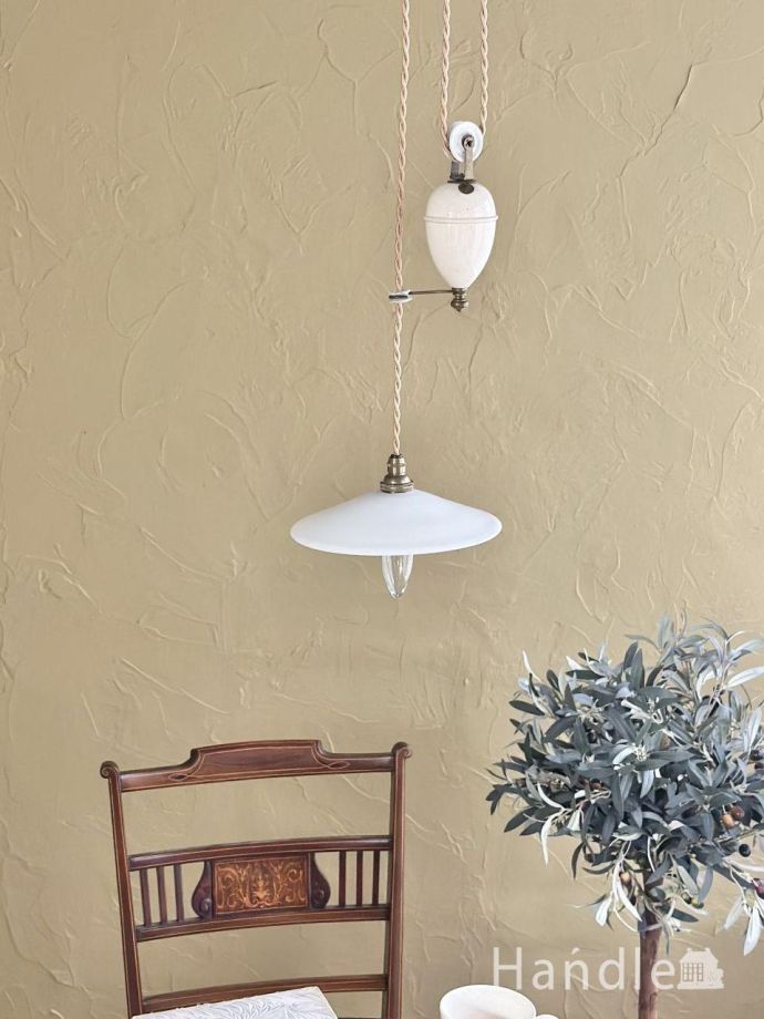 アンティークのペンダントライト