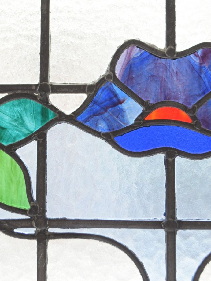 お花の模様のアンティークのステンド