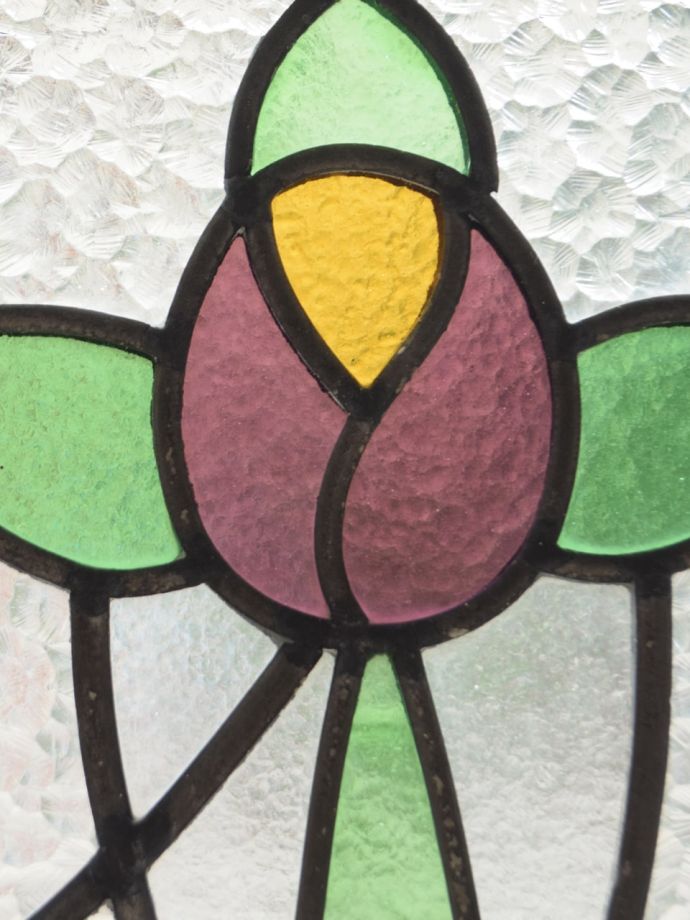 バラ模様が可愛いアンティークのステンド