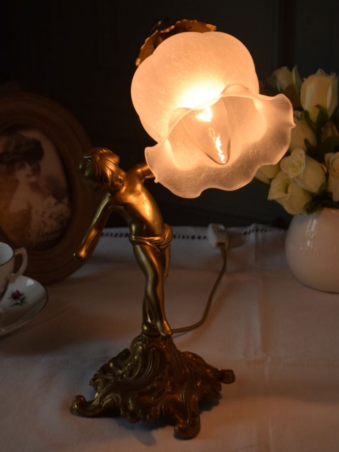 アンティークの照明、テーブルランプ