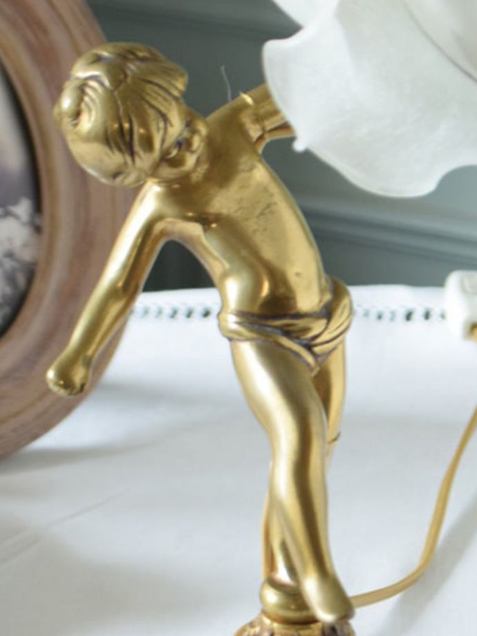 テーブルランプの装飾