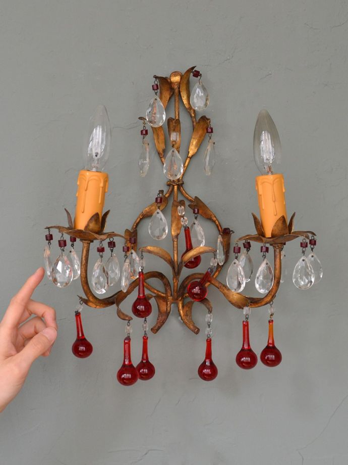 アンティークの壁付けシャンデリア