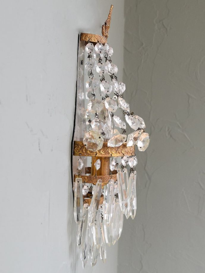 壁付けシャンデリアの側面