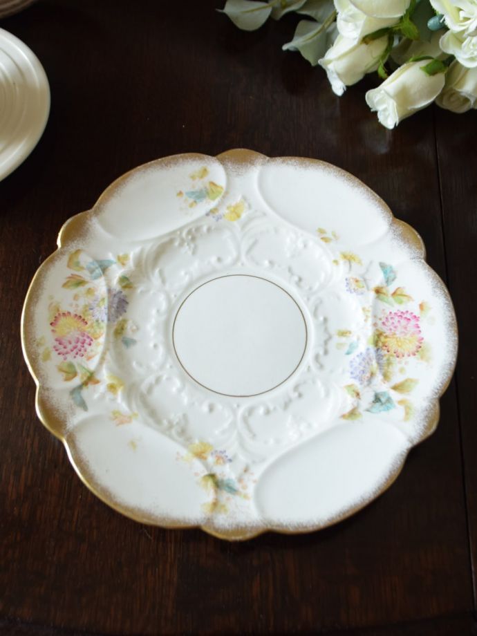 英国アンティークのおしゃれな食器