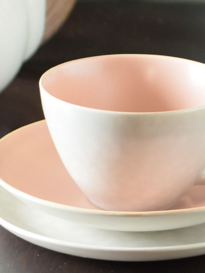 プール・ポタリーのビンテージカップ&ソーサー(トリオ)