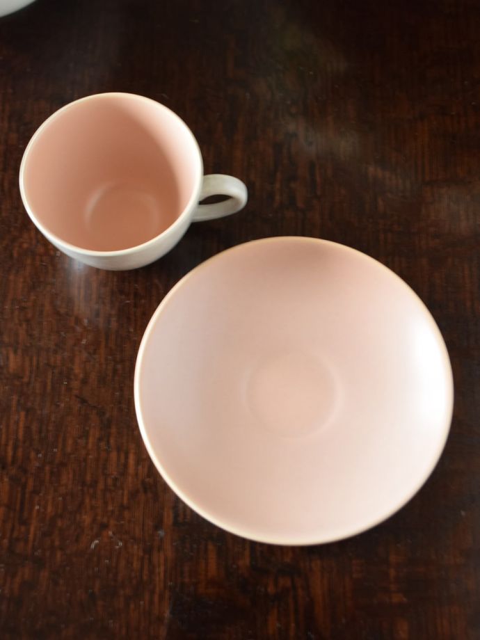 英国アンティークのおしゃれな食器