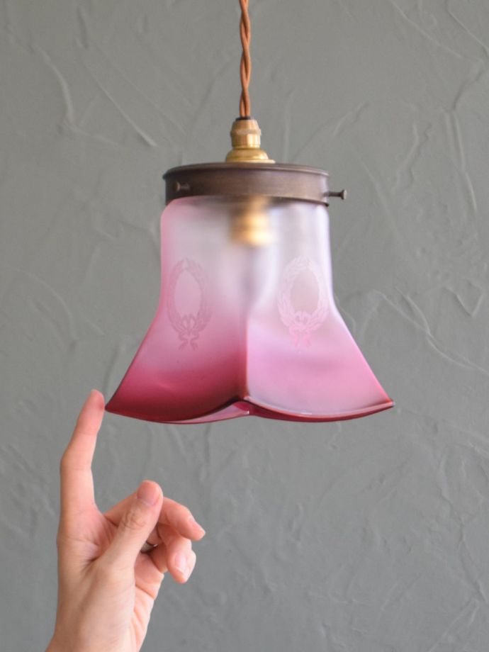 フランスアンティーク　クランベリーシェード ペンダントライト　照明 フランスアンティーク クランベリーシェード ペンダントライト 照明