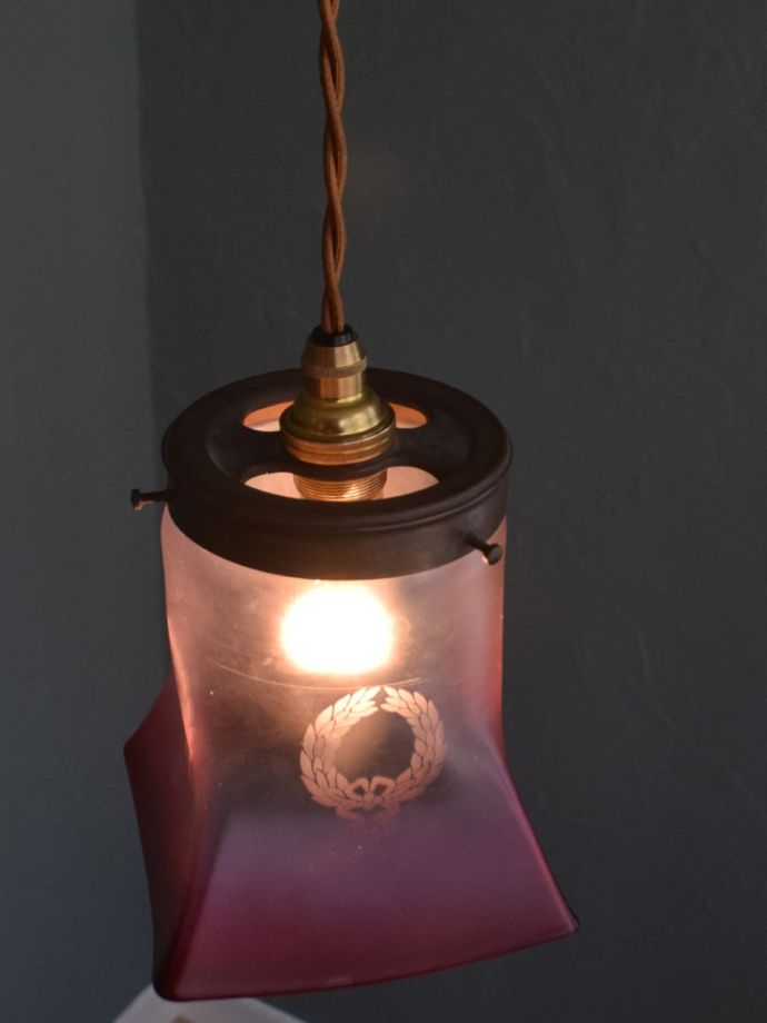 アンティークのガラスシェード