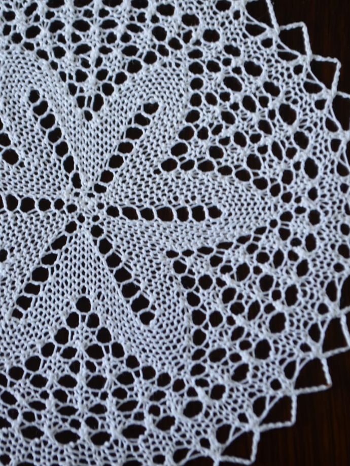 アンティークのドイリー