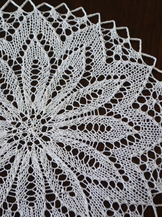 アンティークのドイリー