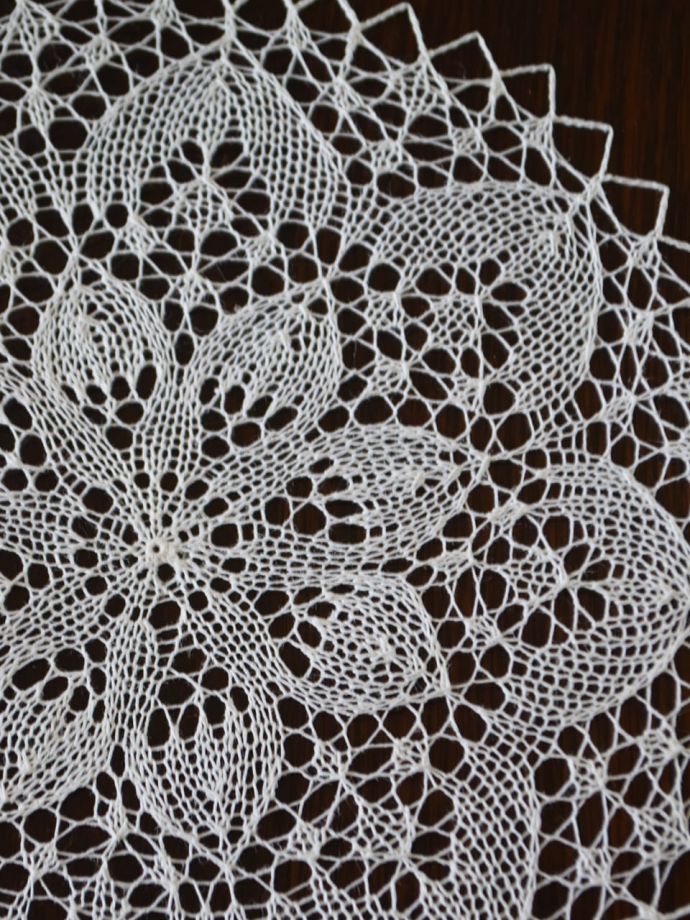 アンティークのドイリー